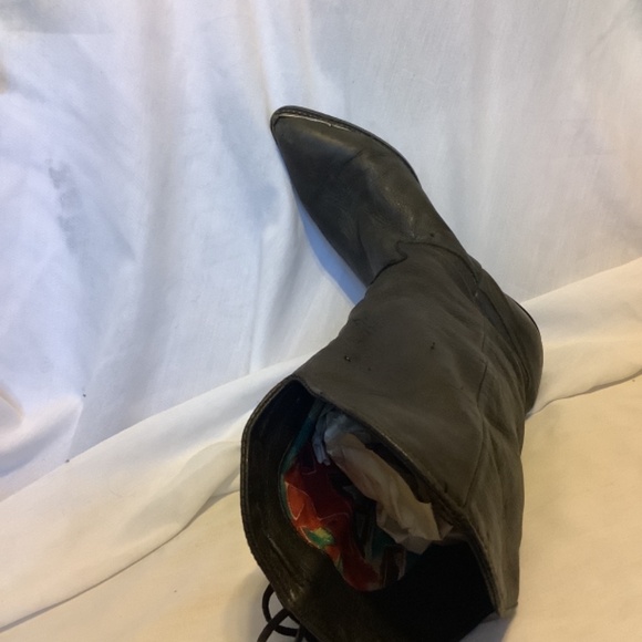 Vintage size 8 Western style black leather fringe cowboy boots made in USA - Picture 10 of 16